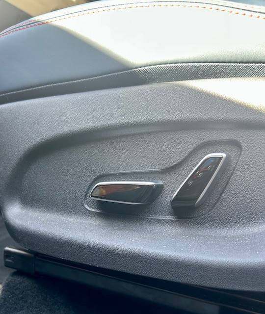 bediening voorstoelen.jpg