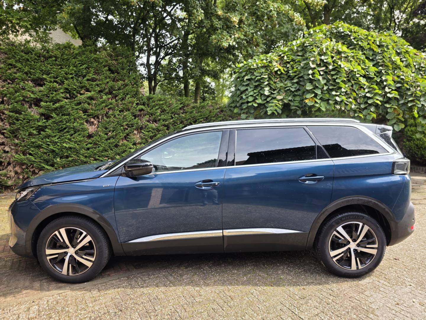 Peugeot5.jpg