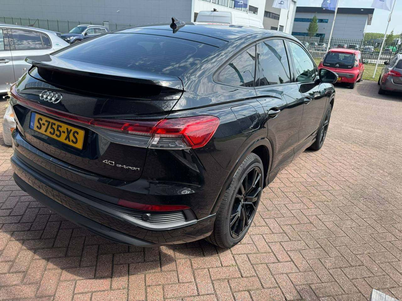 Audi 1.jpg