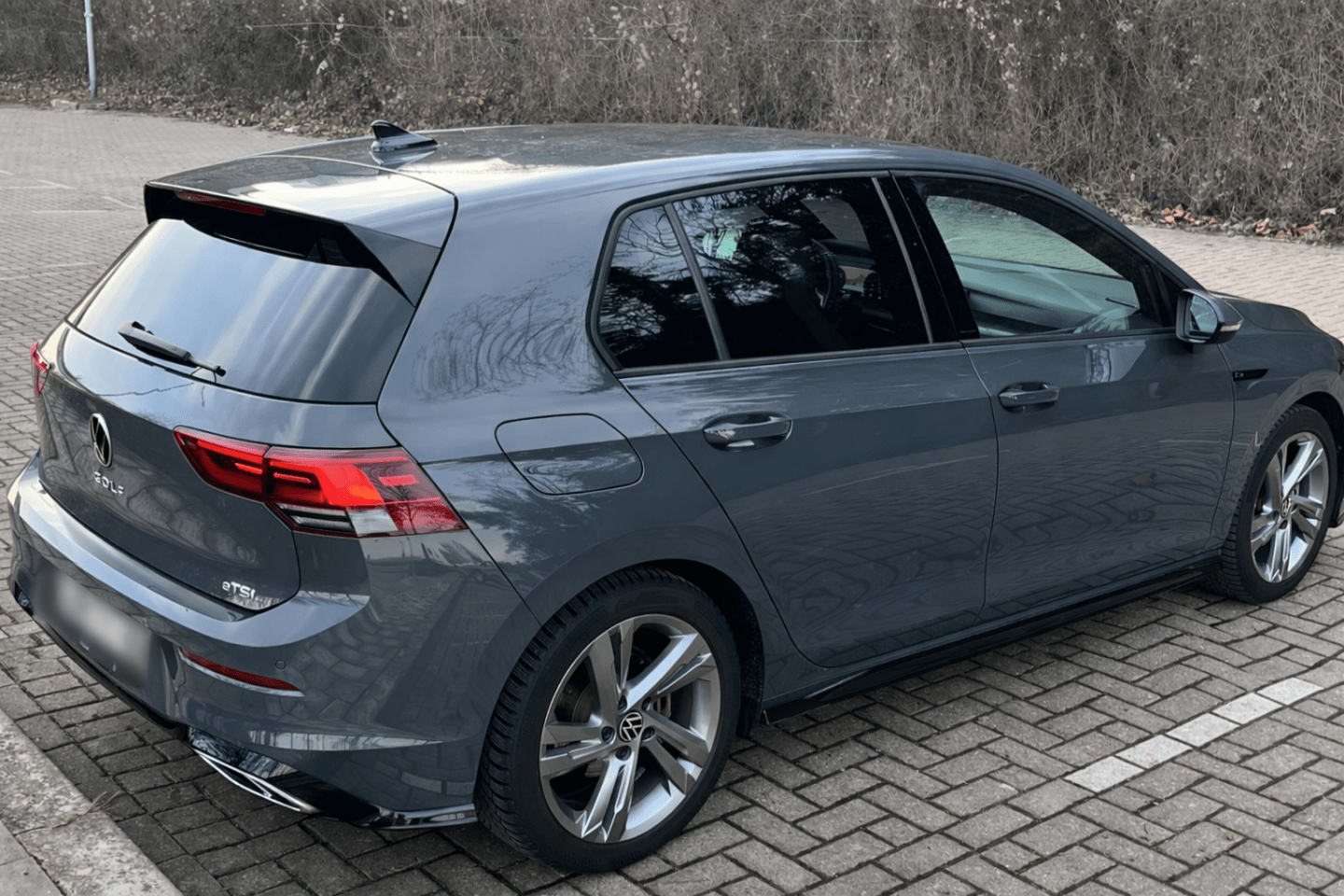 Golf - blurred plate 5_0.jpg