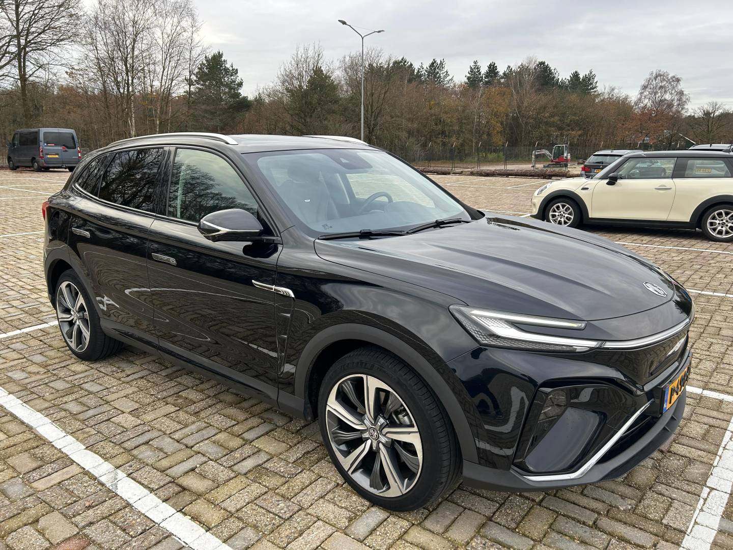 WhatsApp Image 2025-12-01 at 10.52.26 (3).jpeg