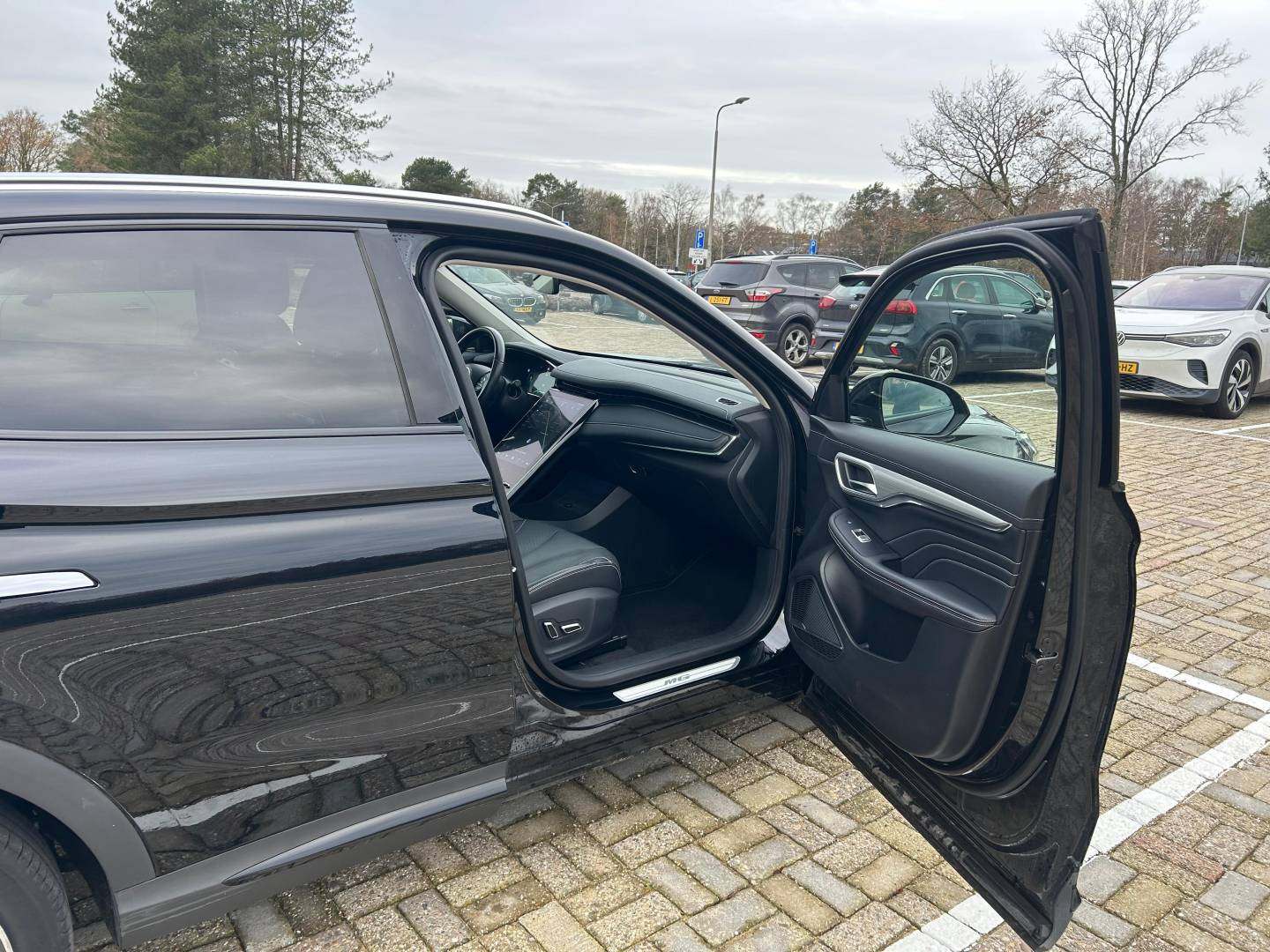 WhatsApp Image 2025-12-01 at 10.52.26 (4).jpeg