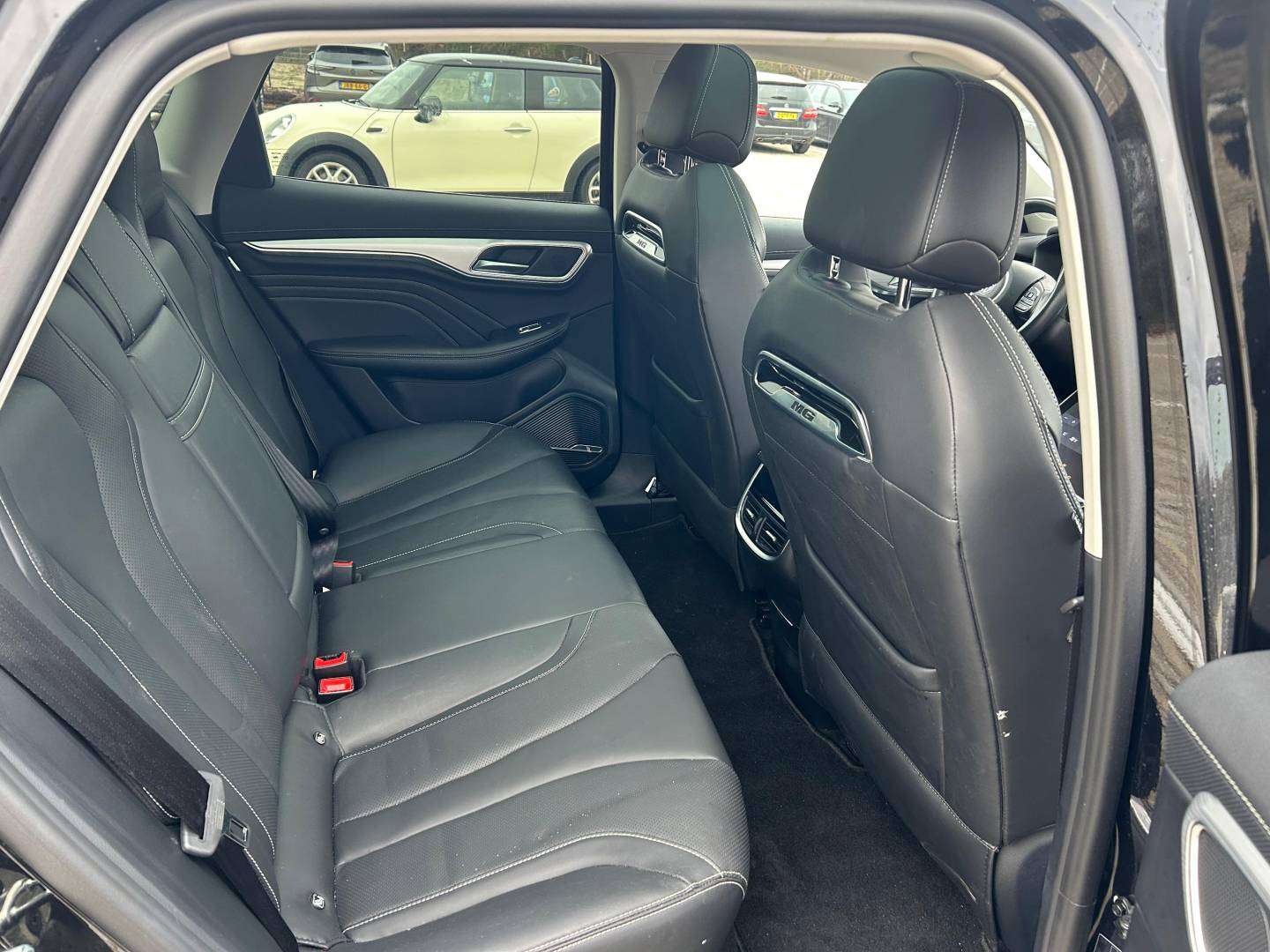 WhatsApp Image 2025-12-01 at 10.52.26 (5).jpeg