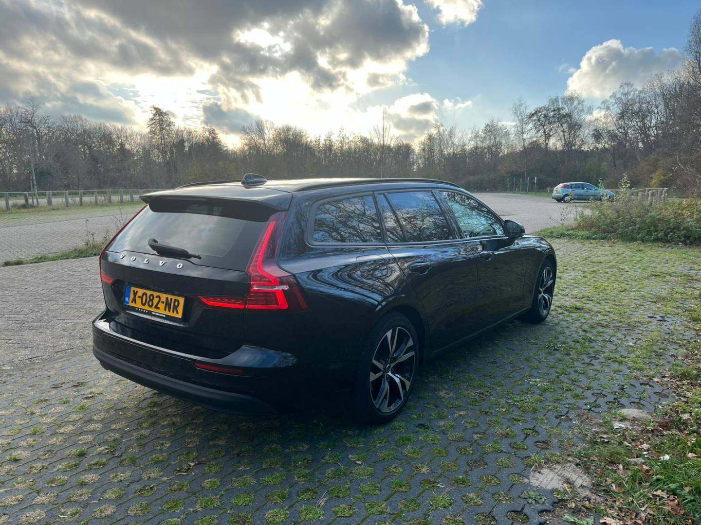 PHOTO-2025-12-03-13-33-46 6.jpg