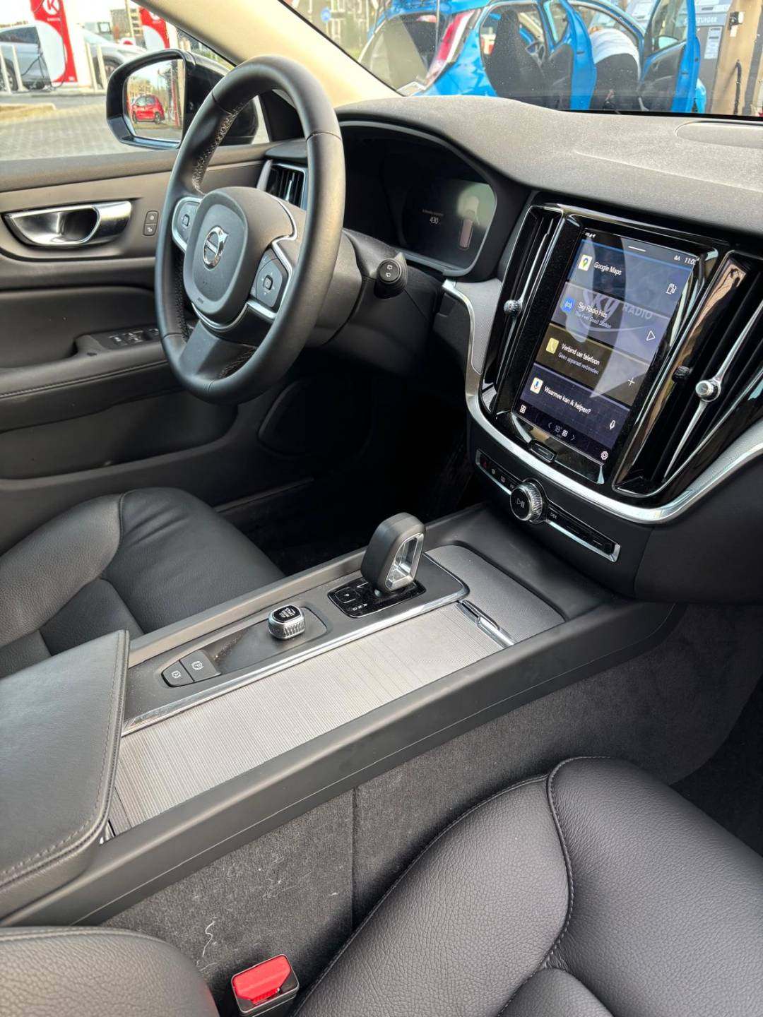 Volvo V60 2024 afbeelding 11.jpg