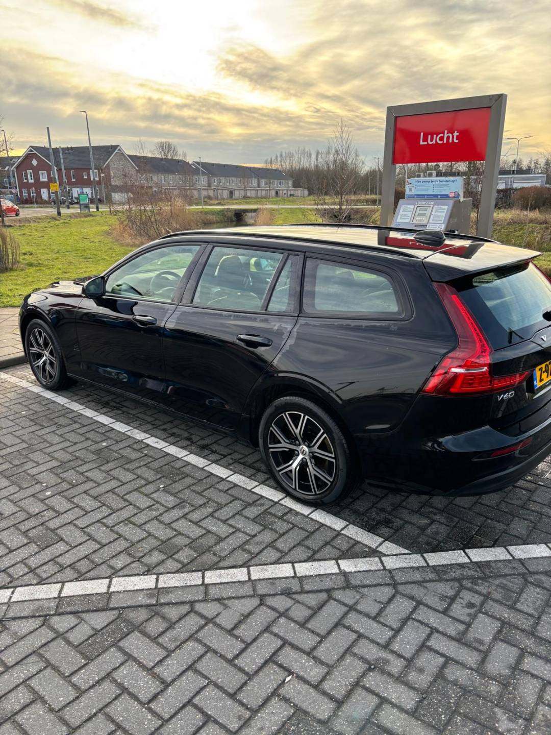 Volvo V60 2024 afbeelding 4.jpg